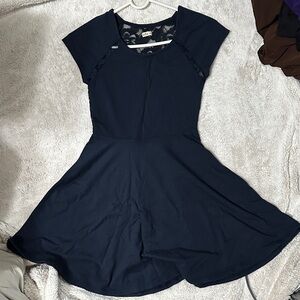 Elegant Navy Blue Dress - hollister